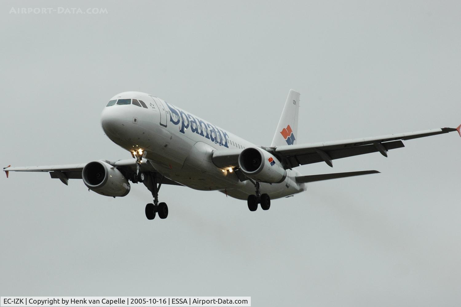 EC-IZK, 2004 Airbus A320-232 C/N 2223, Airbus A320 of Spanair approaching Stockholm Arlanda airport, Sweden.