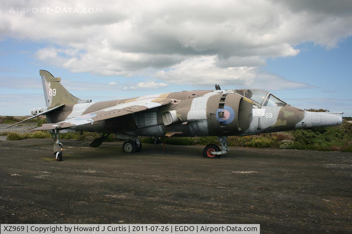 XZ969, British Aerospace Harrier GR.3 C/N 712205, Coded 69-DD. At the Fire School, Predannack.