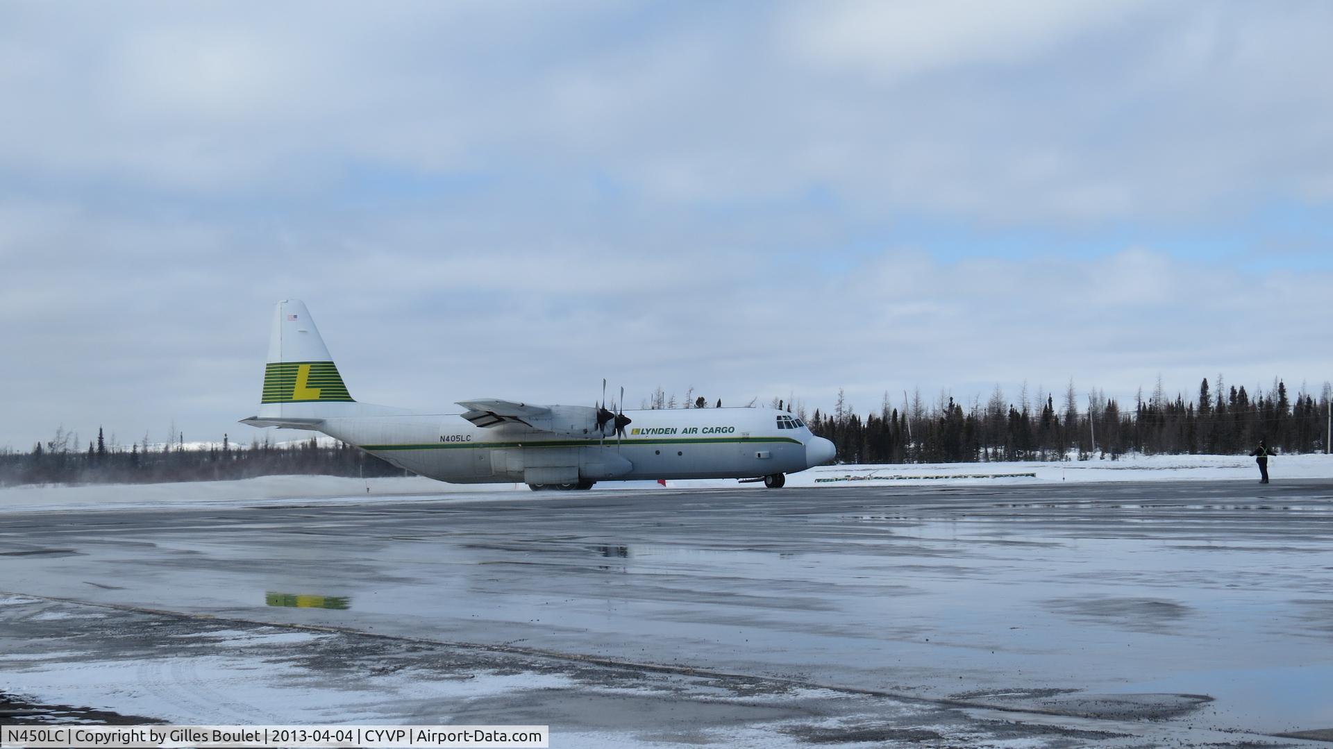 N450LC, 2008 Gulfstream Aerospace GIV-X (G450) C/N 4127, Arriving in Kuujjuaq, Nunavik, Québec,Canada