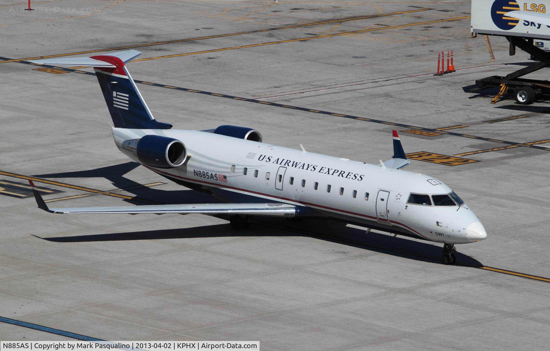 N885AS, 2001 Bombardier CRJ-200ER (CL-600-2B19) C/N 7521, CL-600-2B19