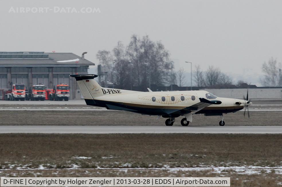 D-FINE, 2006 Pilatus PC-12/47 C/N 761, Roll out on rwy 07...