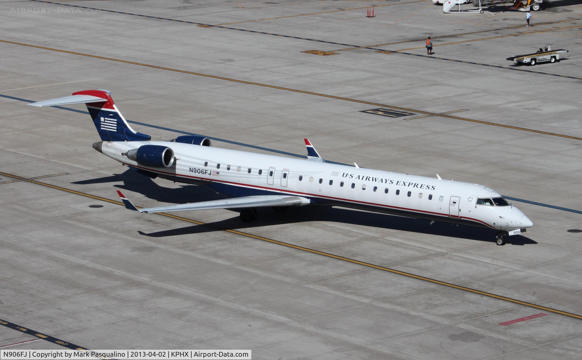 N906FJ, 2003 Bombardier CRJ-900ER (CL-600-2D24) C/N 15006, CL600-2D24