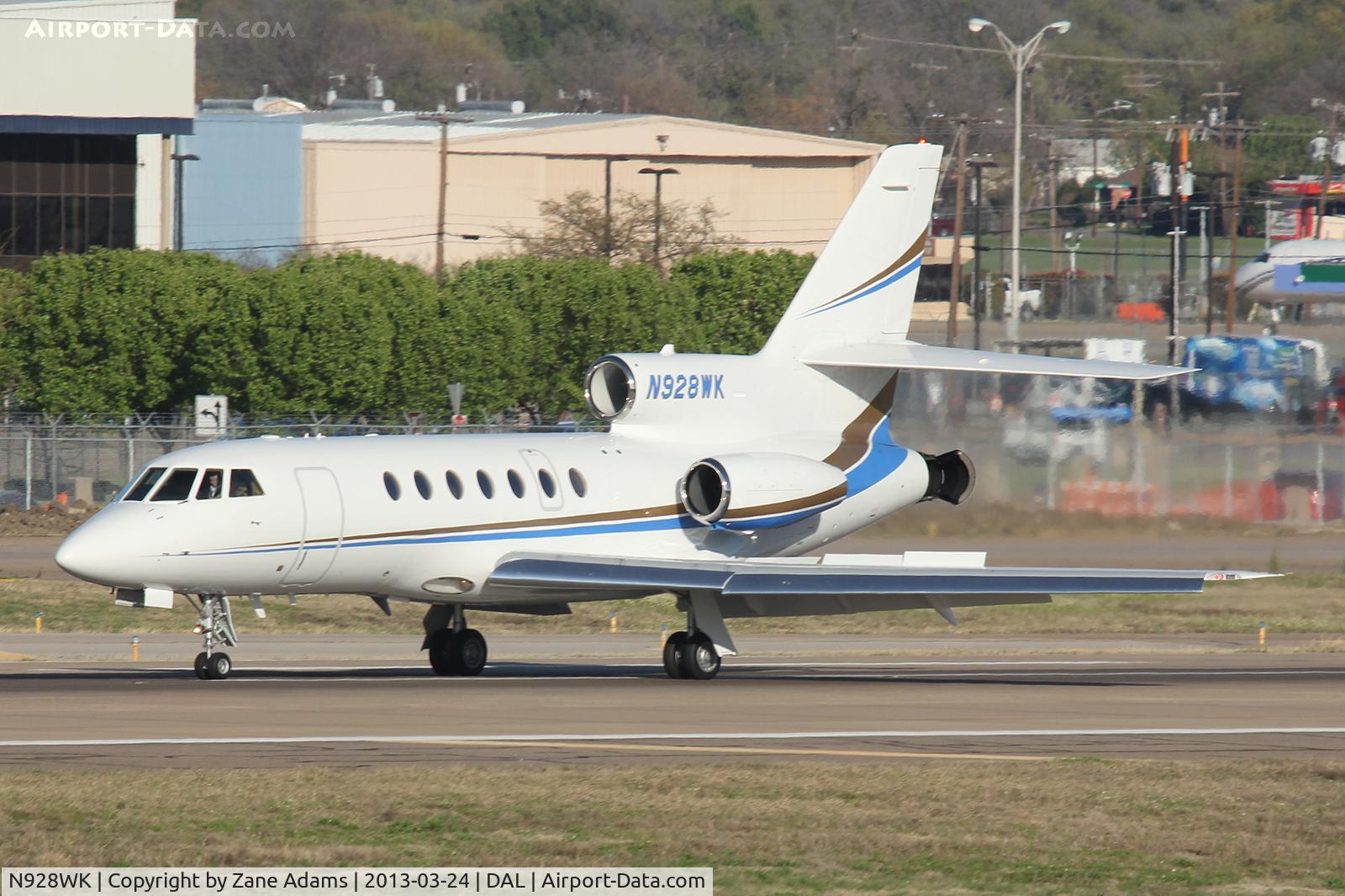 N928WK, 1999 Dassault Mystere Falcon 50 C/N 279, At Dallas Love Field