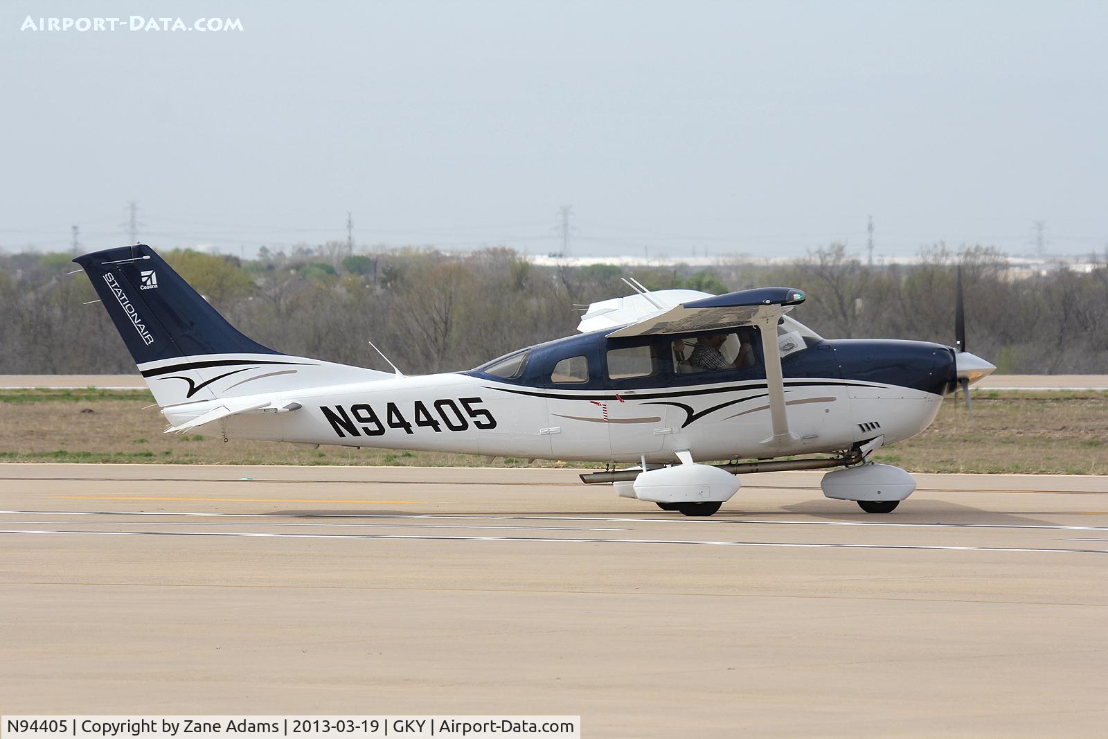 N94405, Cessna 206H Stationair C/N 20608345, At Arlington Municipal Airport