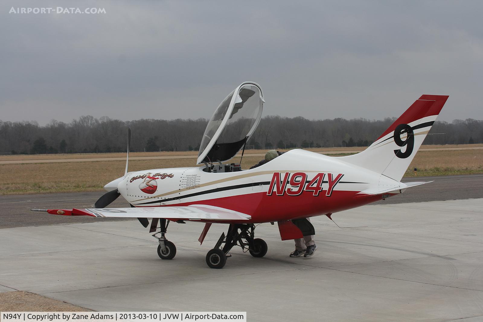 N94Y, 1995 Questair Venture 20 C/N 0044, Questair Venture at Williams airport, Raymond MS