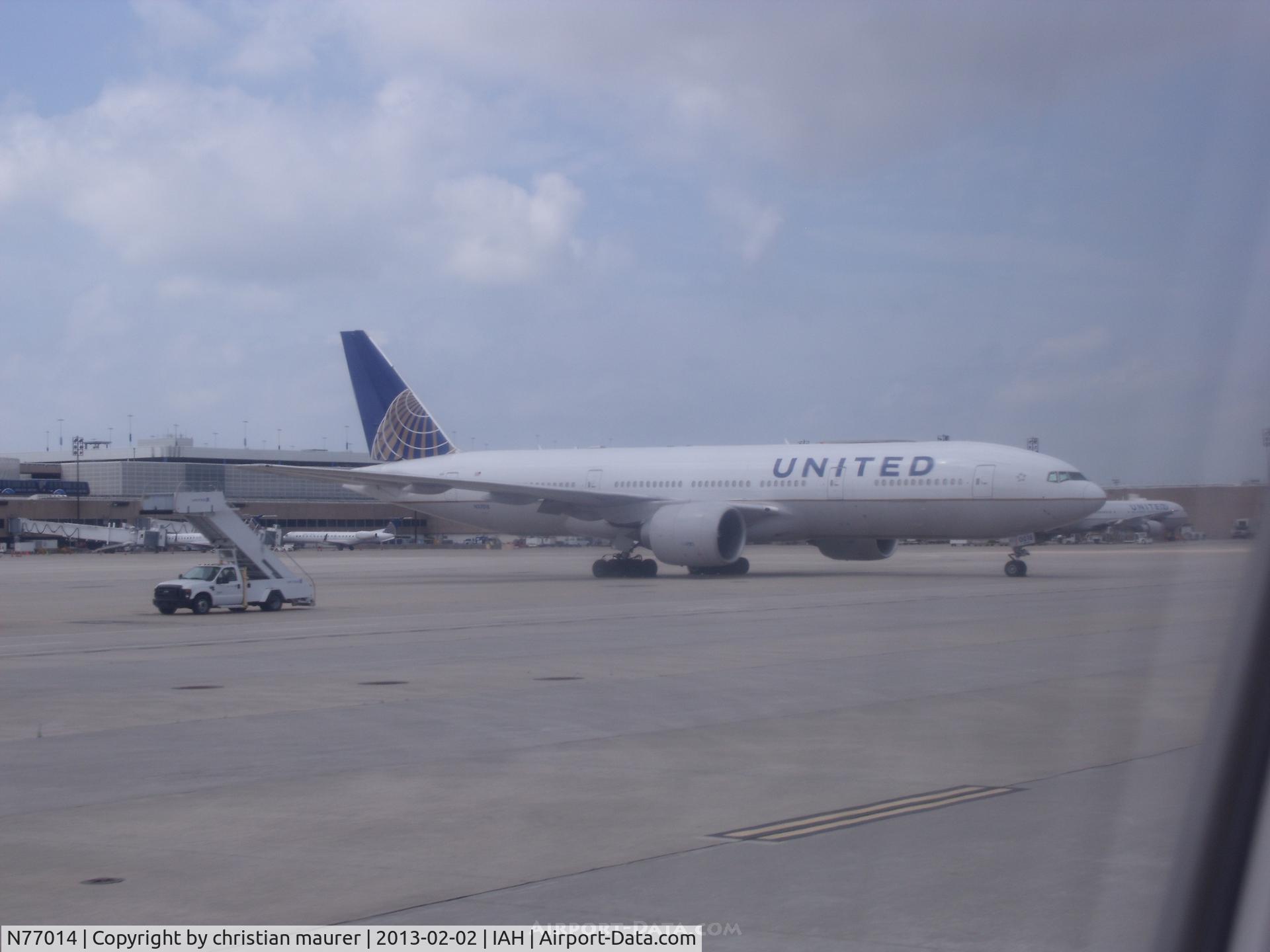 N77014, 1999 Boeing 777-224 C/N 29862, united 777