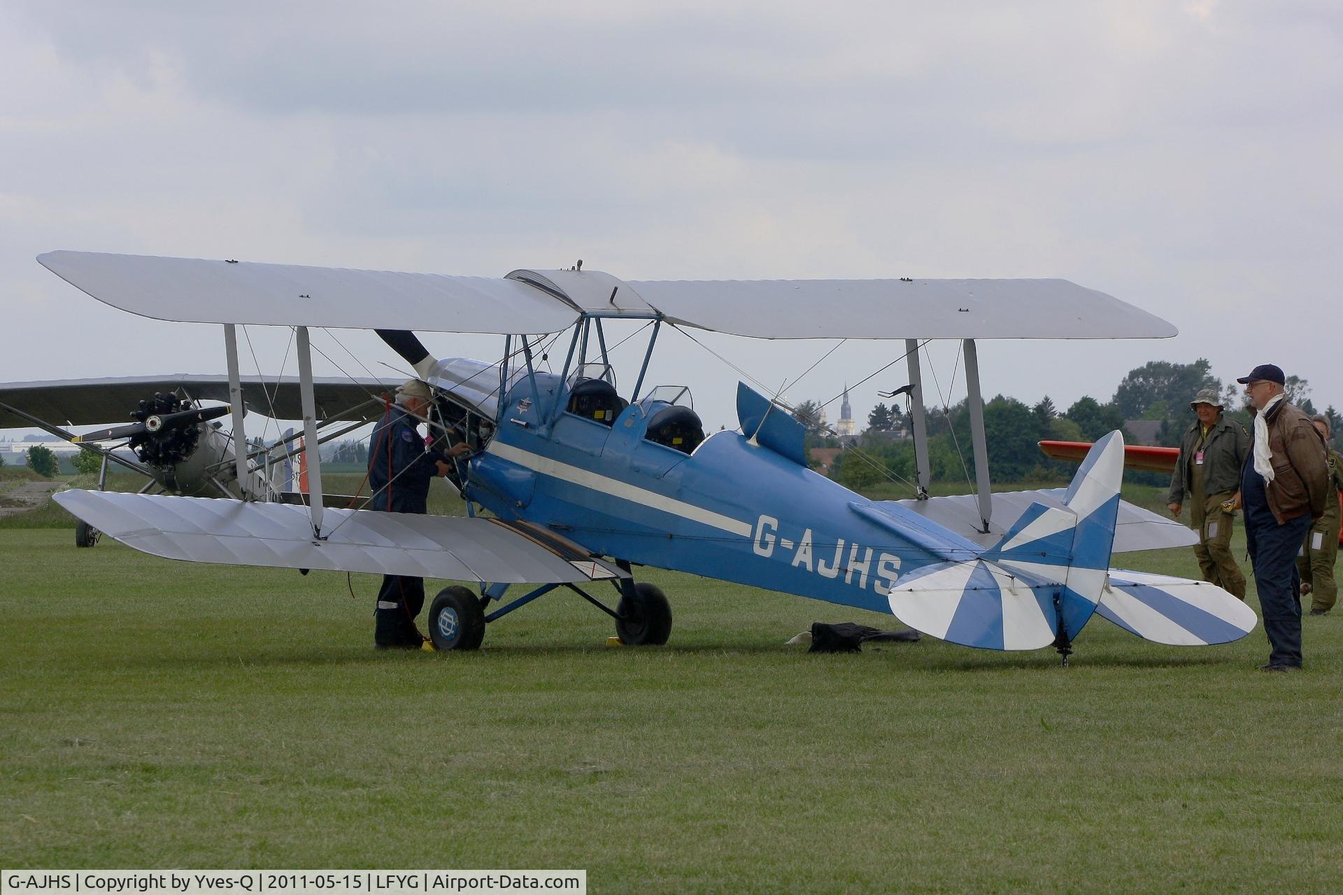 G-AJHS, 1941 De Havilland DH-82A Tiger Moth II C/N 82121, De Havilland DH-82A Tiger Moth II, Cambrai-Niergnies Airfield (LFYG)