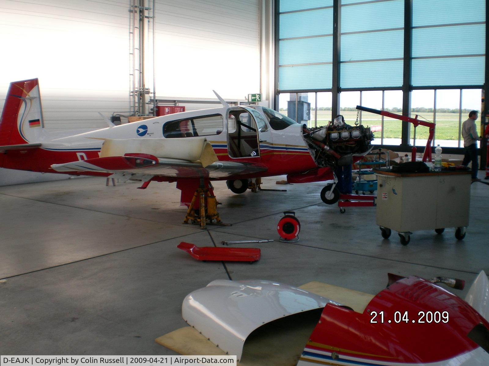D-EAJK, Mooney M20M Bravo C/N 27-0148, Maintenance post heavy landing.