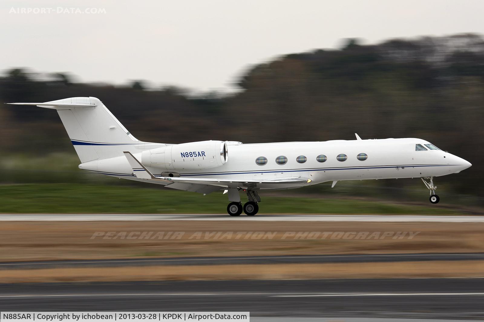N885AR, 2004 Gulfstream Aerospace GIV-X (G450) C/N 4009, Departing KPDK for KISP Canon 5D - Mark III / Canon 100-400 L IS USM