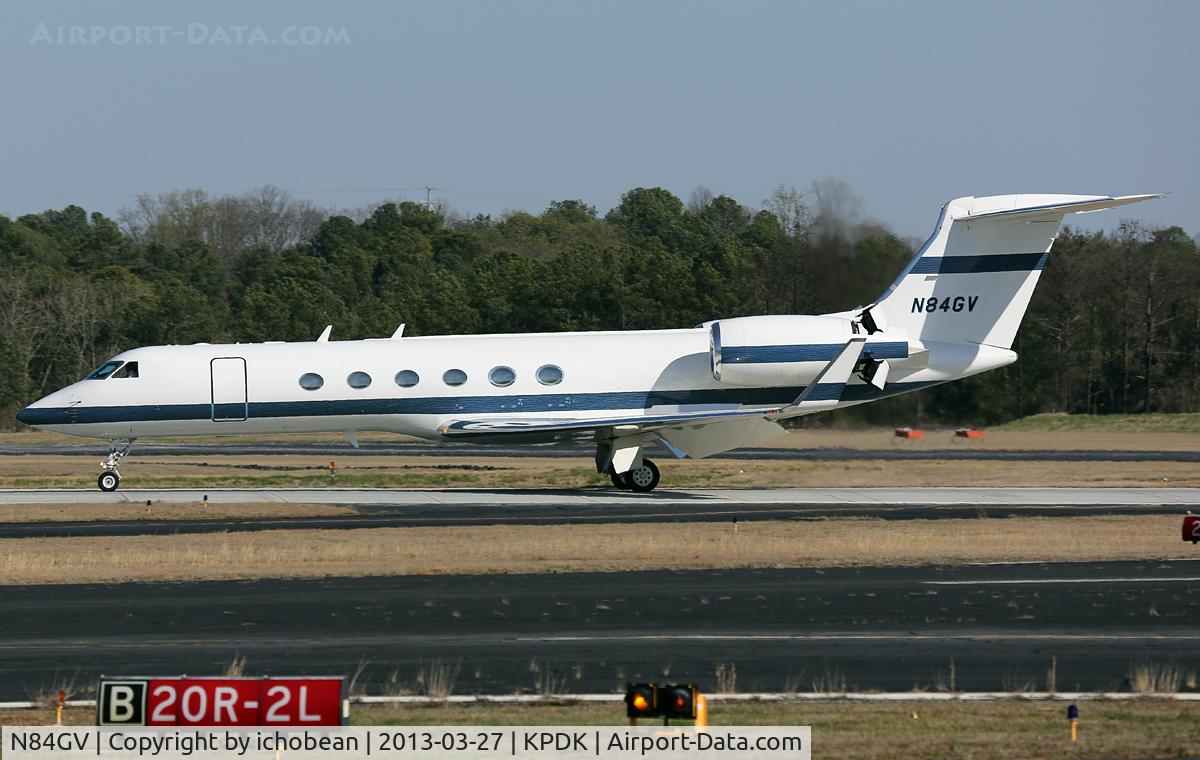 N84GV, 1999 Gulfstream Aerospace G-V C/N 584, Canon 5D Mark III / Canon 100-400 L IS USM