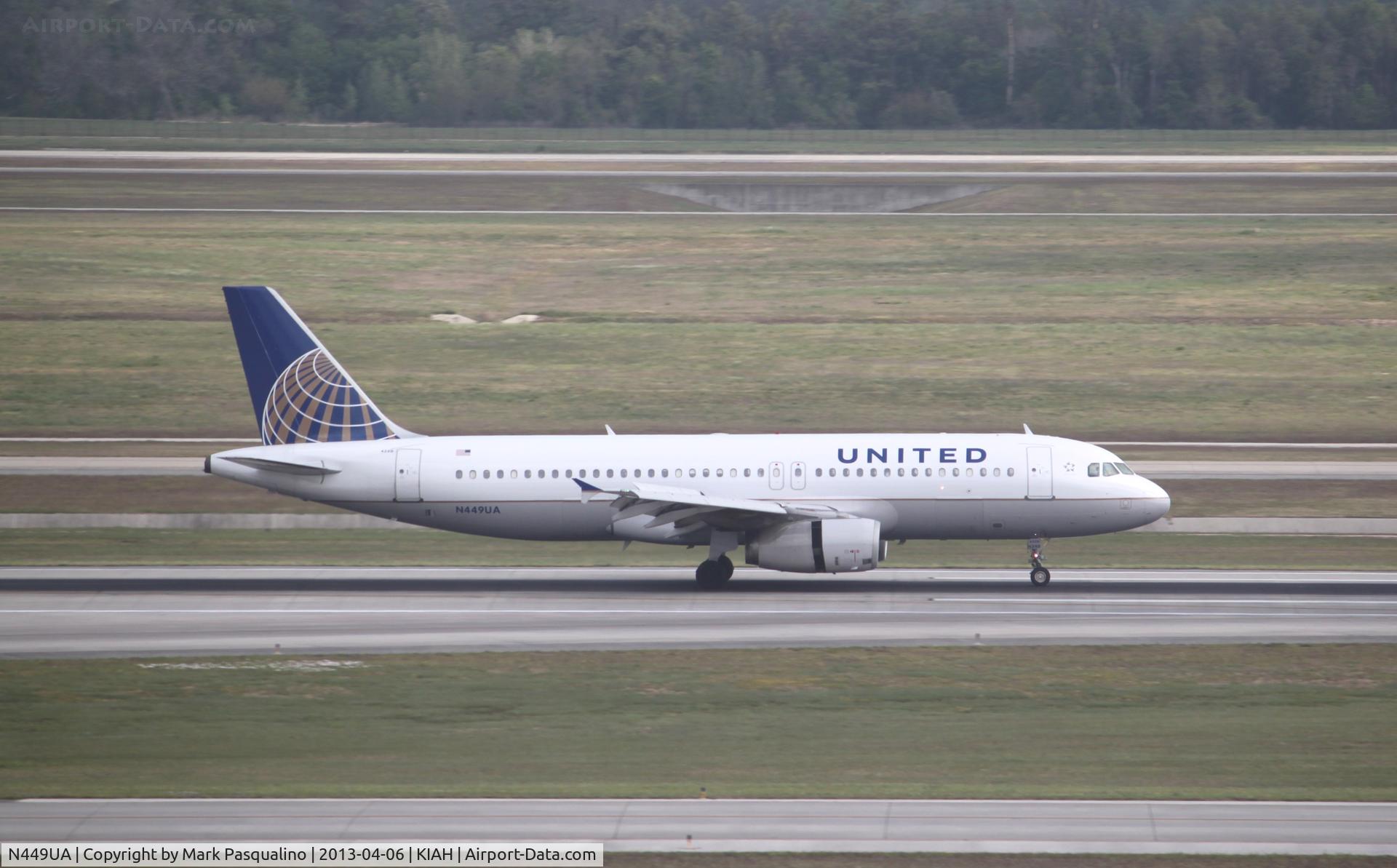 N449UA, 1998 Airbus A320-232 C/N 851, Airbus A320