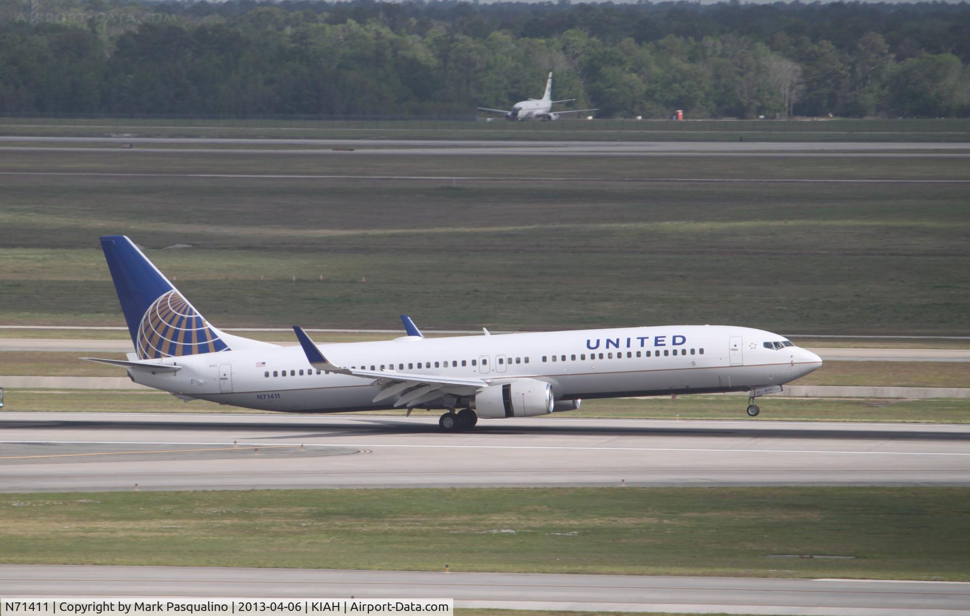 N71411, 2002 Boeing 737-924 C/N 30128, Boeing 737-900