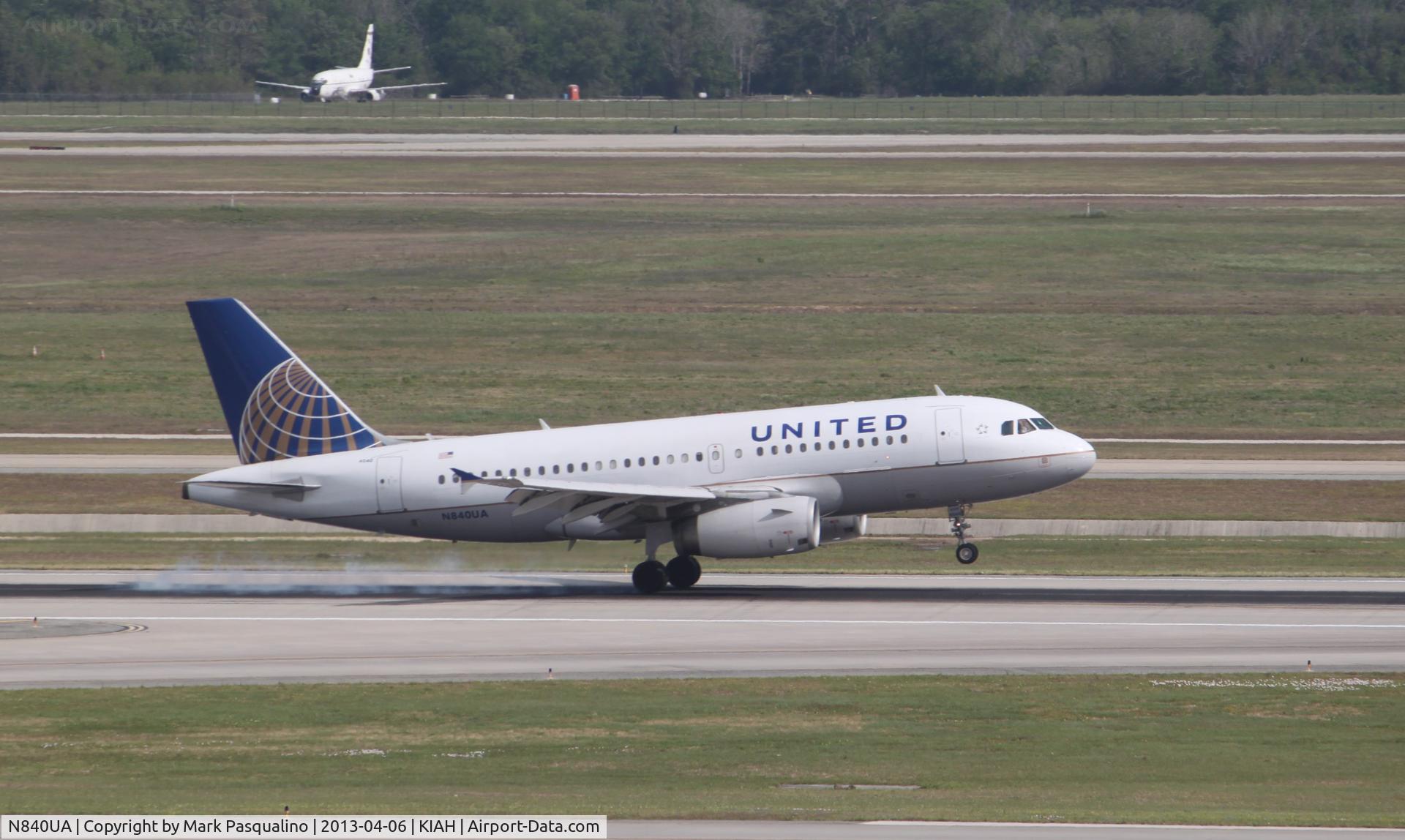 N840UA, 2001 Airbus A319-131 C/N 1522, Airbus A319