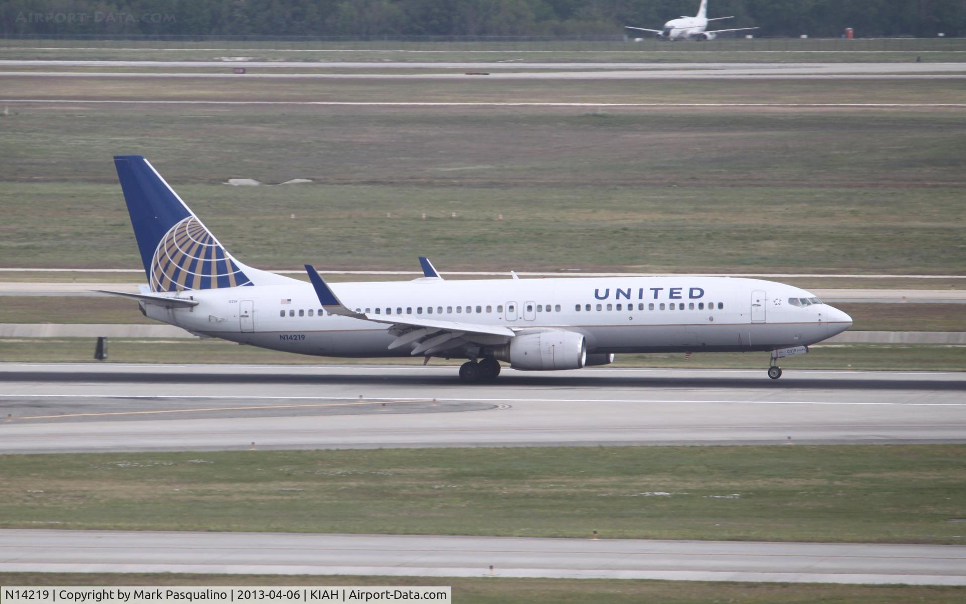 N14219, 1998 Boeing 737-824 C/N 28781, Boeing 737-800
