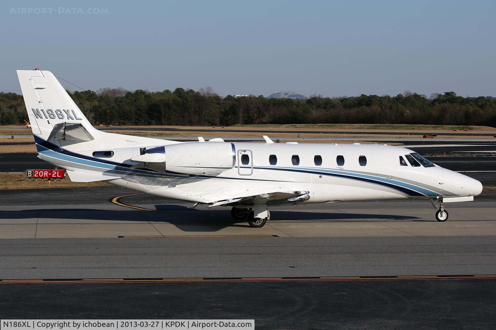 N186XL, 2001 Cessna 560 Citation Excel C/N 560-5186, Canon 5D Mark III / Canon 28-135 L IS