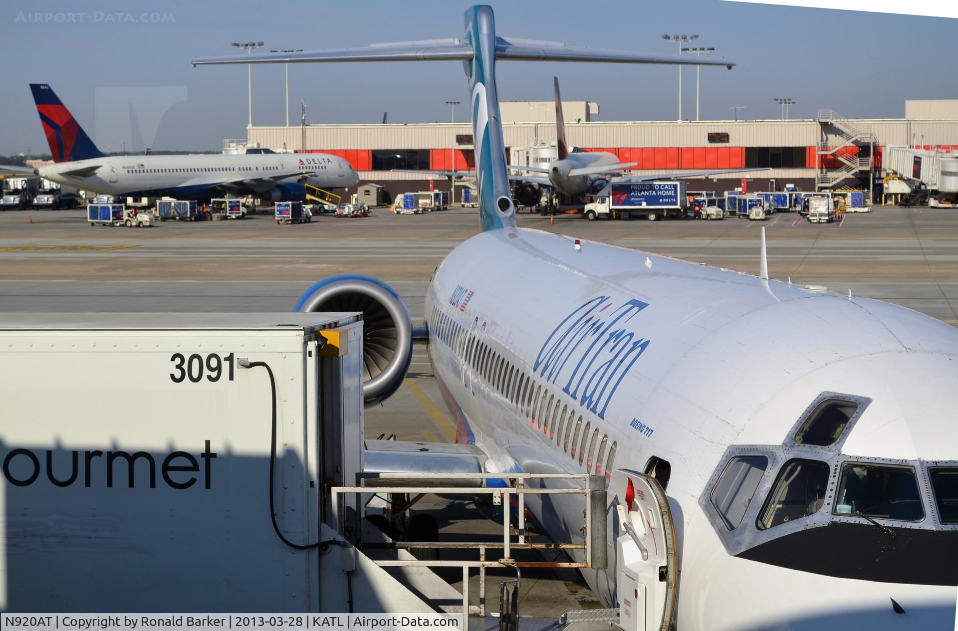 N920AT, 2000 Boeing 717-200 C/N 55083, Atlanta