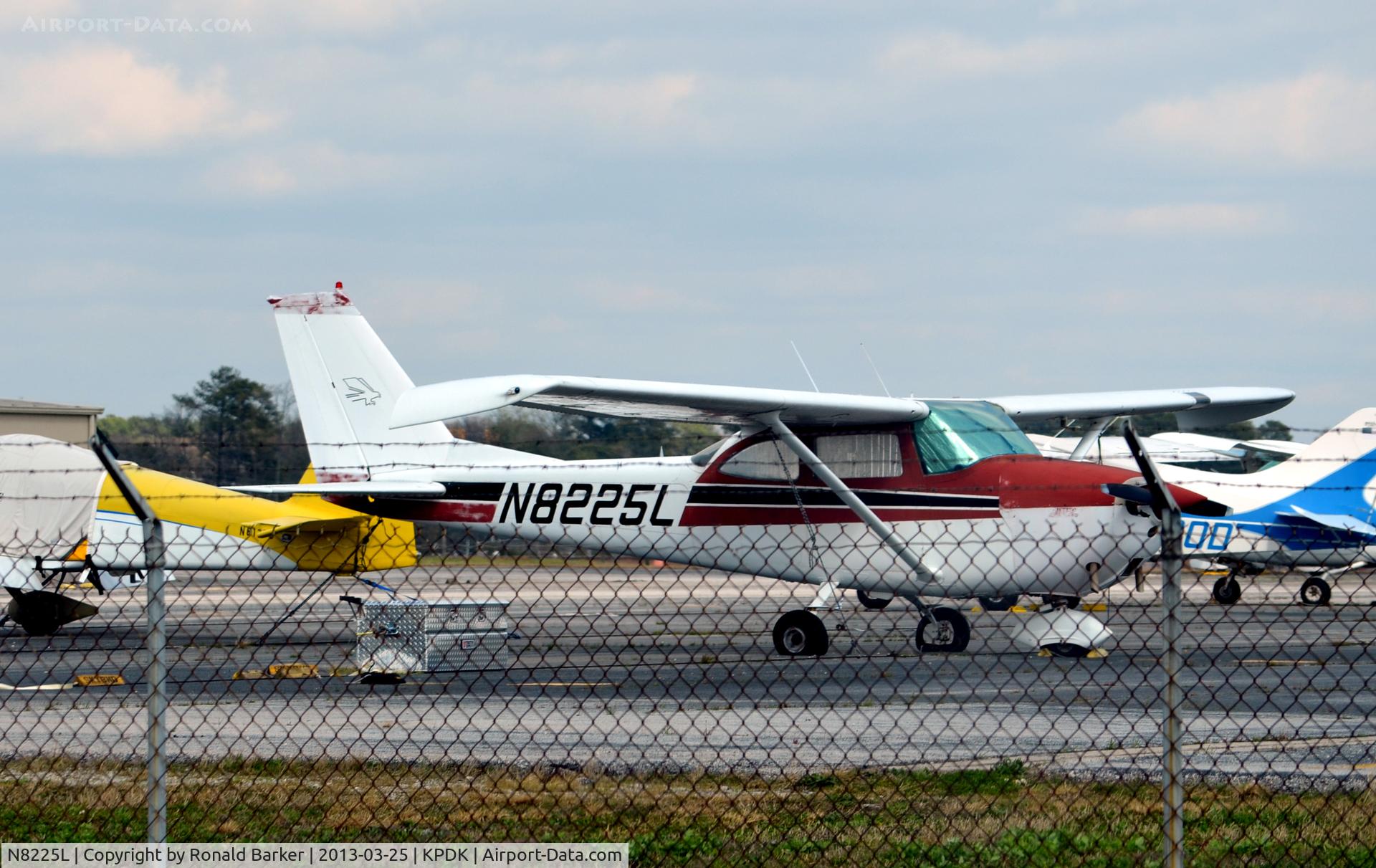 N8225L, 1967 Cessna 172H C/N 17256425, DeKalb Peachtree