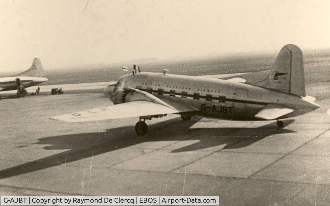 G-AJBT, Vickers Viking 1B C/N 245, Ostend    Sixties