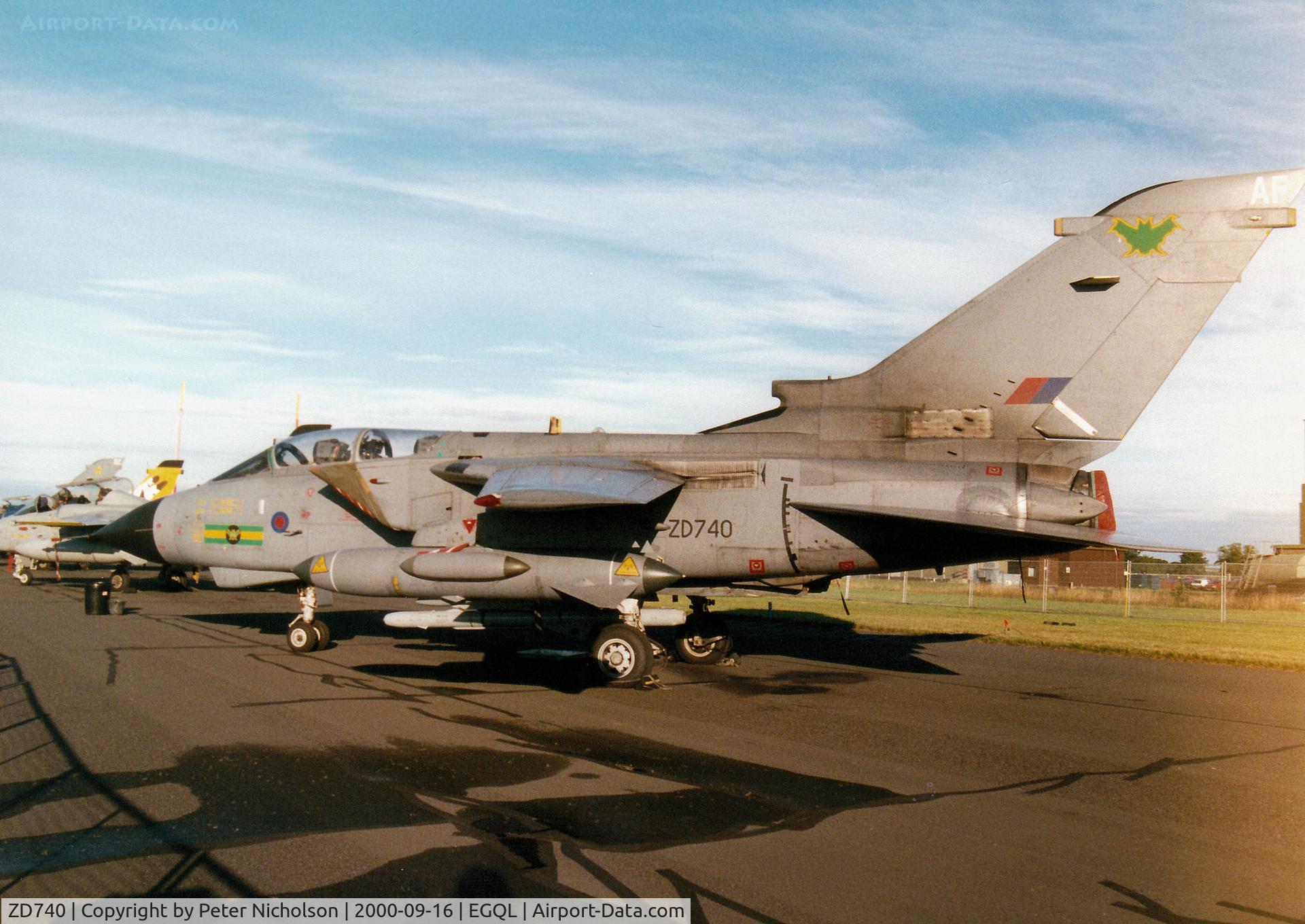 ZD740, 1984 Panavia Tornado GR.4 C/N 360/BS124/3166, Tornado GR.4, callsign Rafair 500, of 9 Squadron on display at the 2000 RAF Leuchars Airshow.