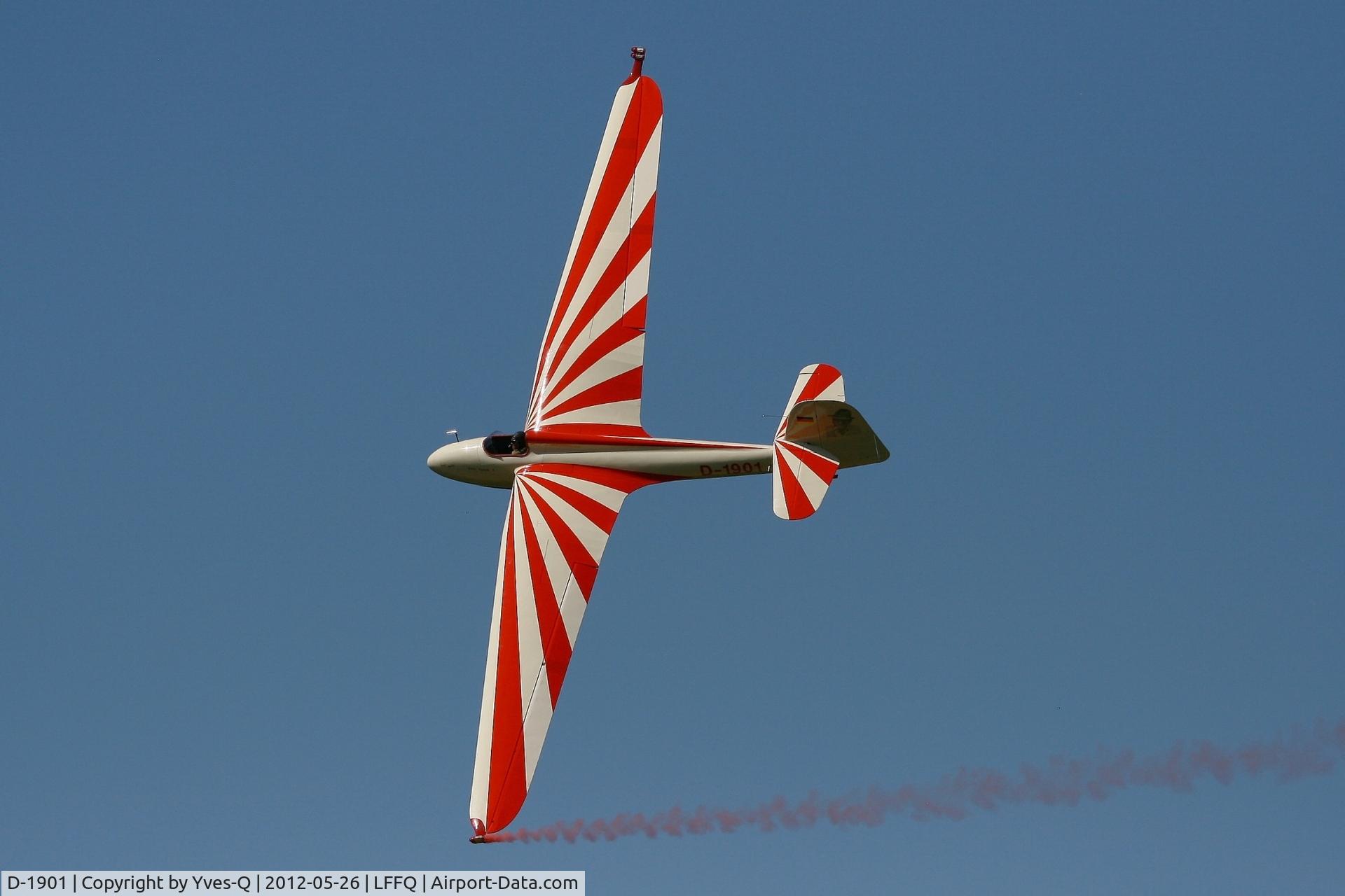 D-1901, 1963 DFS 108-53 Habicht E Replica C/N 1, Jacobs DFS 108-53 Habicht E, On display, La Ferte-Alais Airfield (LFFQ)