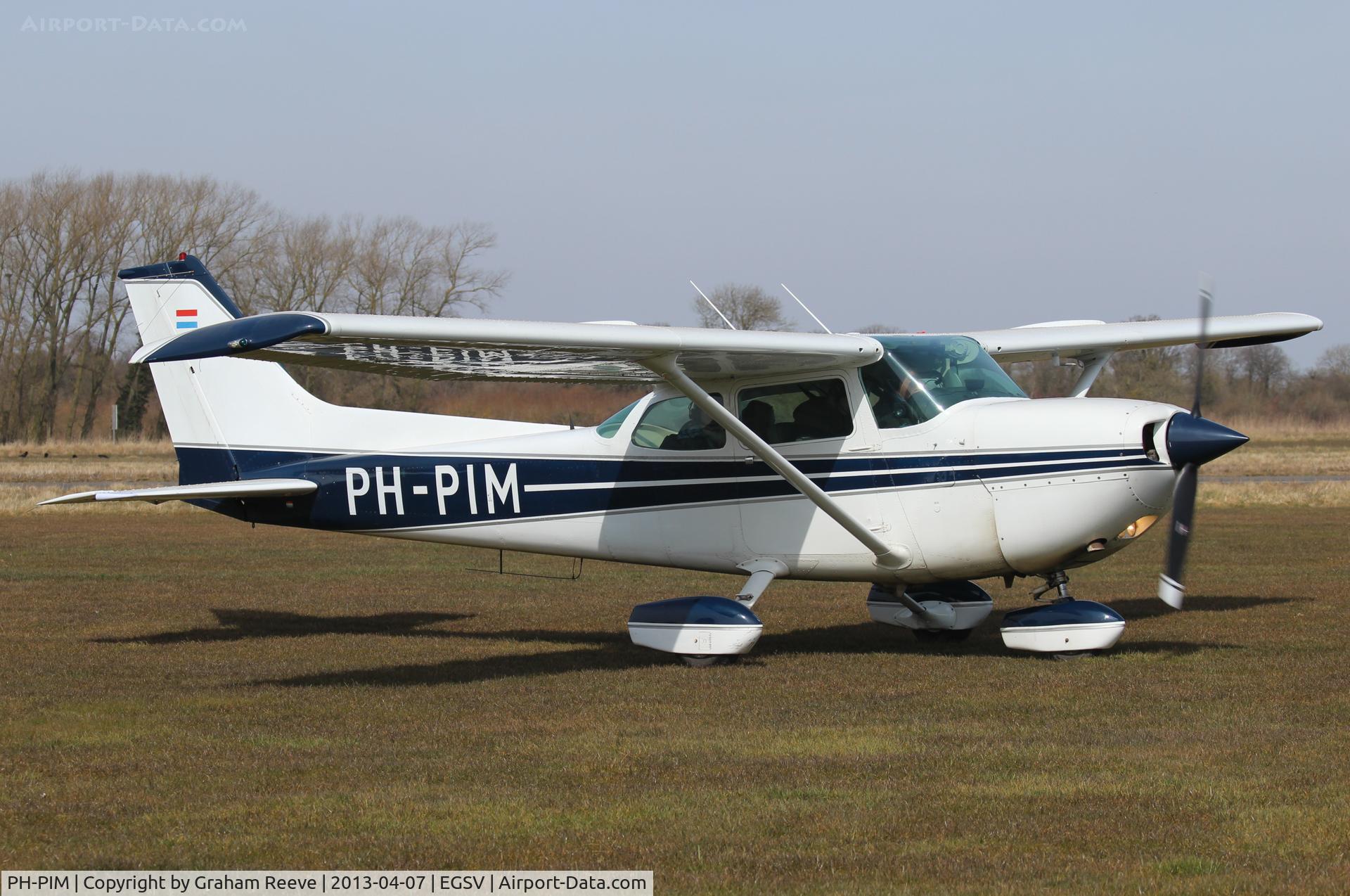 PH-PIM, 1977 Cessna R172K Hawk XP C/N R1722376, Just landed.