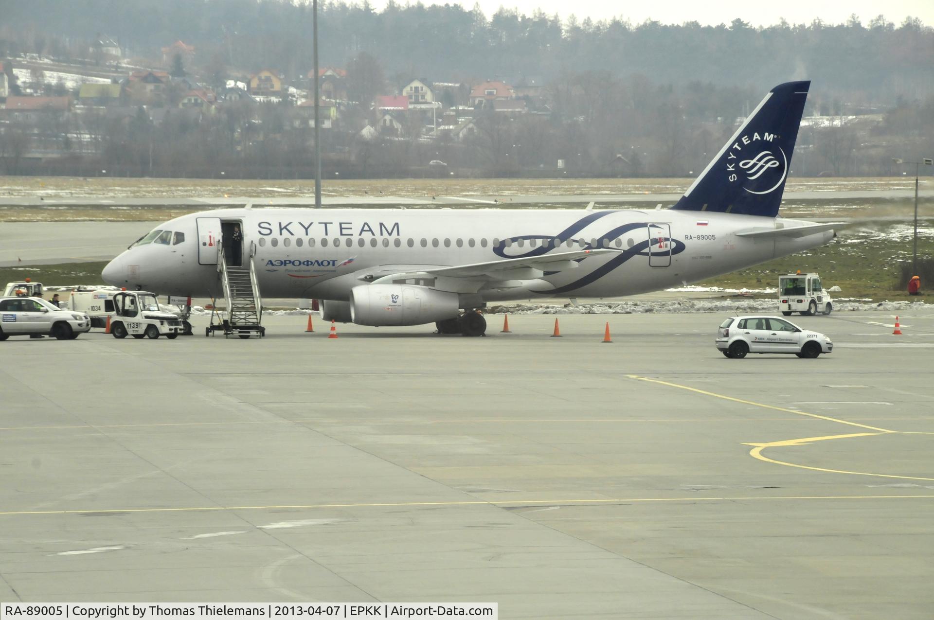 RA-89005, 2012 Sukhoi Superjet 100-95 C/N 95013, waiting for departure