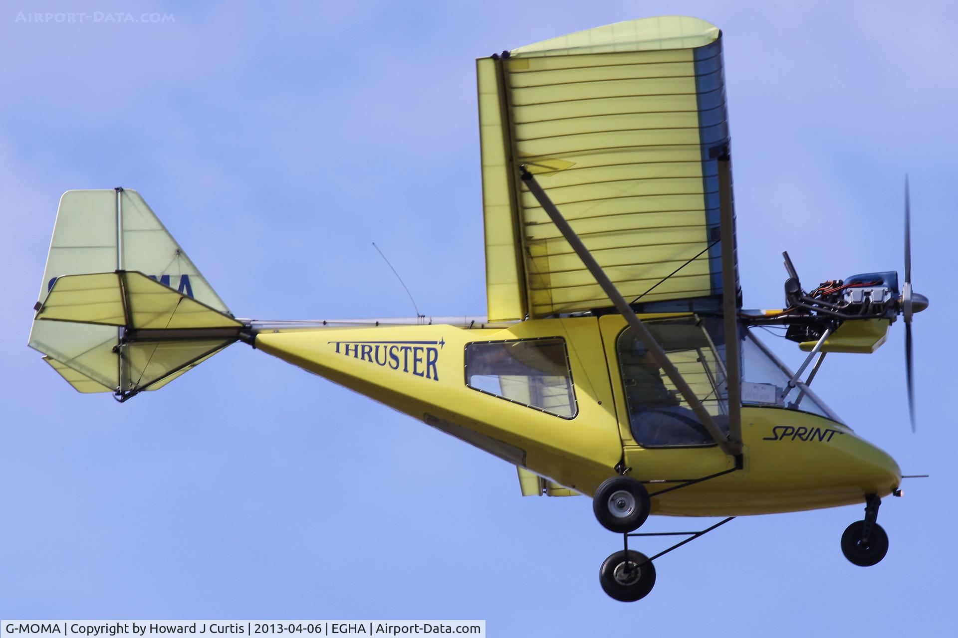G-MOMA, 2003 Thruster T600N 450 C/N 0036-T600N-088, Privately owned. Caught on departure, a resident here.