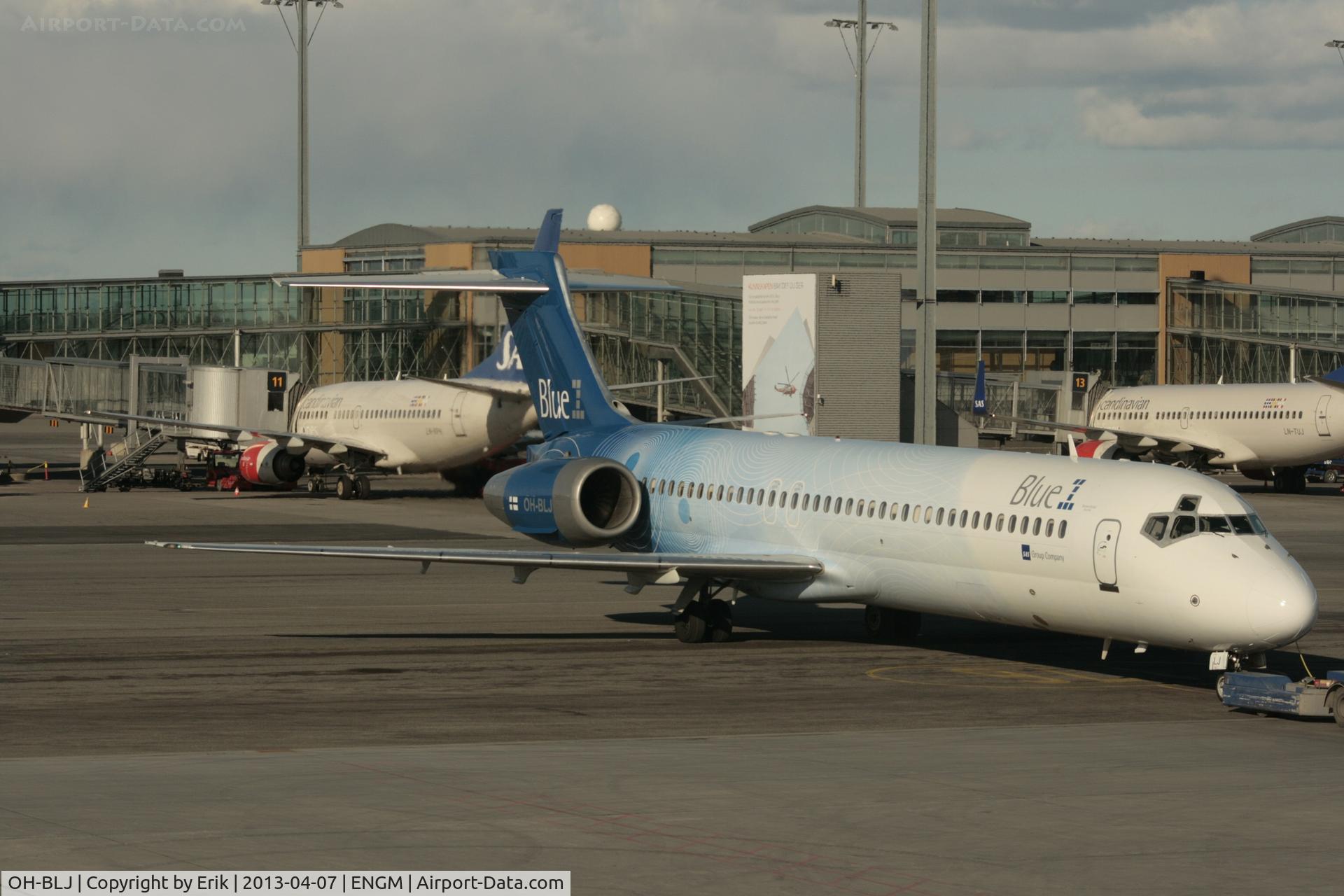 OH-BLJ, 2000 Boeing 717-23S C/N 55065, By Erik Oxtorp