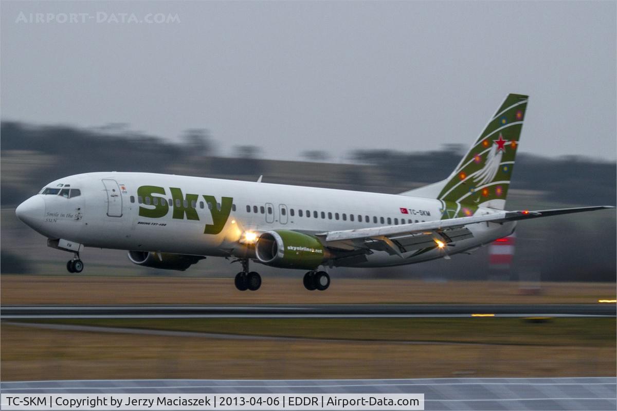 TC-SKM, 1997 Boeing 737-49R C/N 28882, Boeing 737-49R,