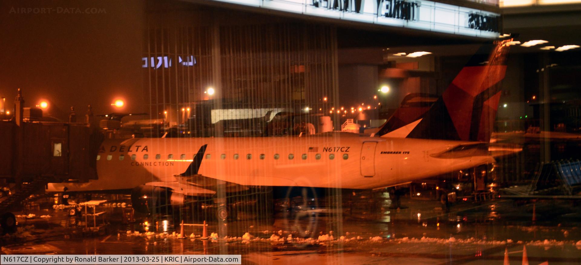 N617CZ, 2008 Embraer 175LR (ERJ-170-200LR) C/N 17000210, Night on the ramp, RIC