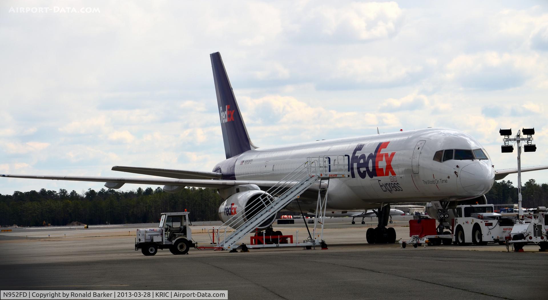 N952FD, 1997 Boeing 757-236 C/N 28666, Richmond