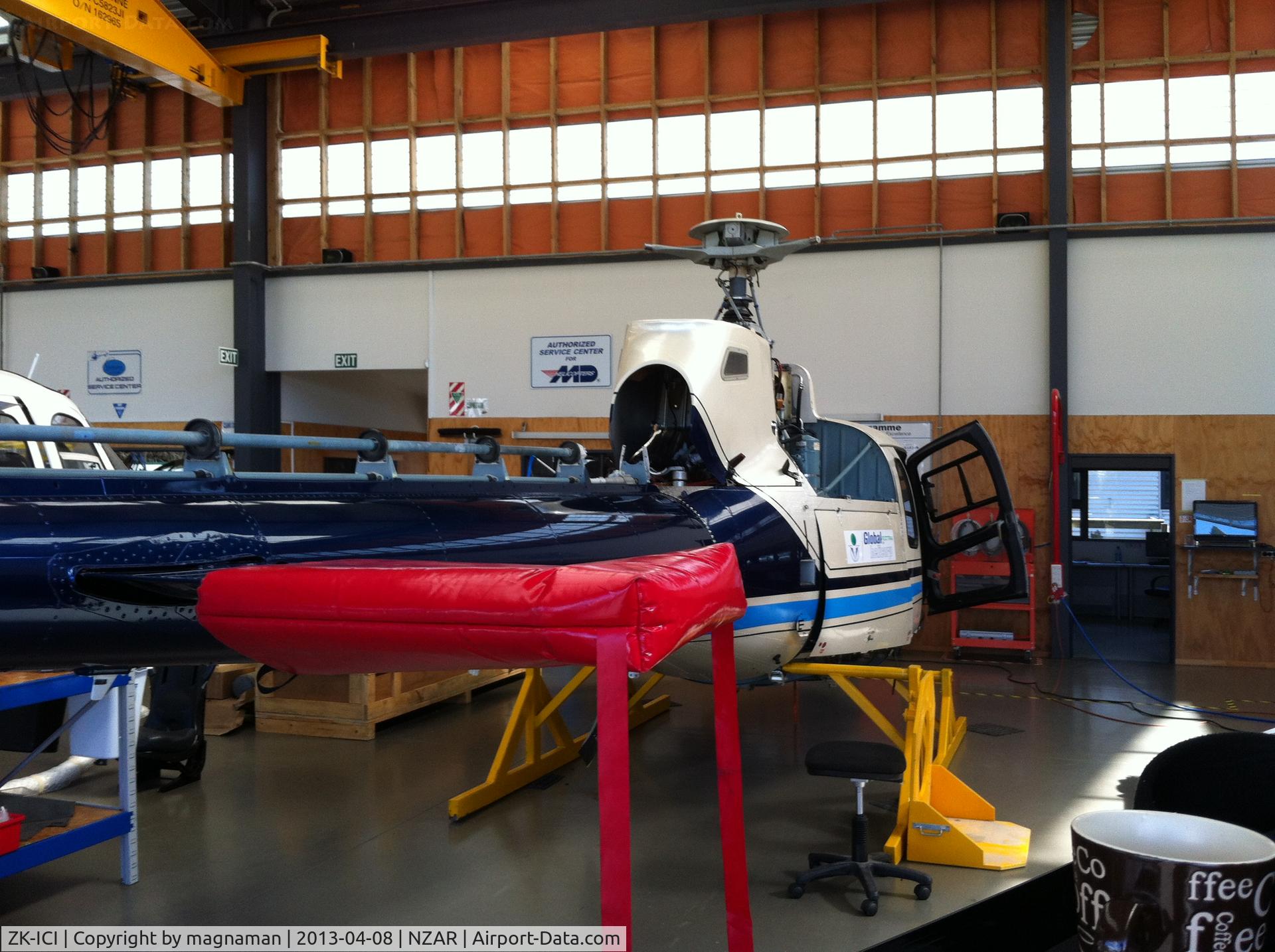 ZK-ICI, Aérospatiale AS-350B-3 Ecureuil C/N 3524, Being prepared for export to Canada at Oceania Aviation.