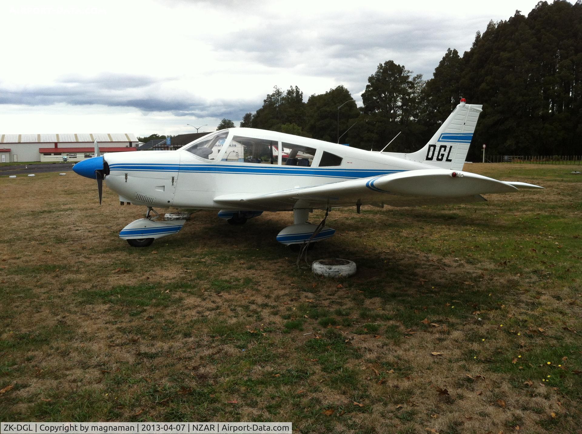 ZK-DGL, Piper PA-28-180 C/N 28-7305206, Ardmore - can recommend the filter coffee at the cafe. $3.50 - free refills!!