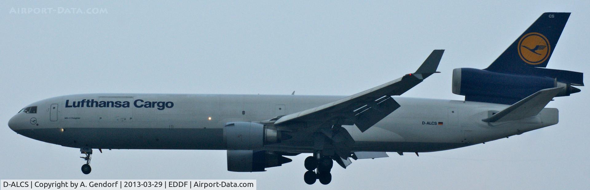 D-ALCS, 1994 McDonnell Douglas MD-11F C/N 48630, Lufthansa Cargo, on short finals at Frankfurt Int´l (EDDF)