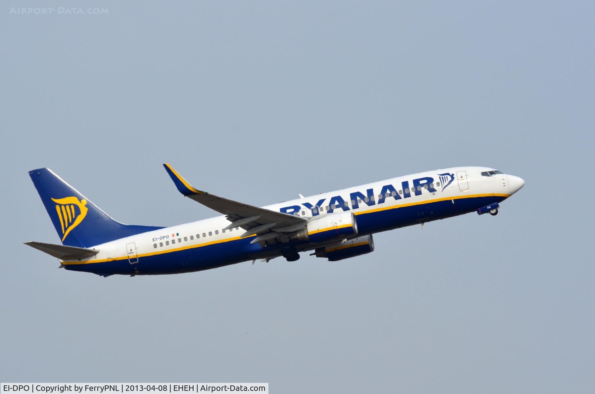 EI-DPO, 2007 Boeing 737-8AS C/N 33612, Ryanair B738 departure