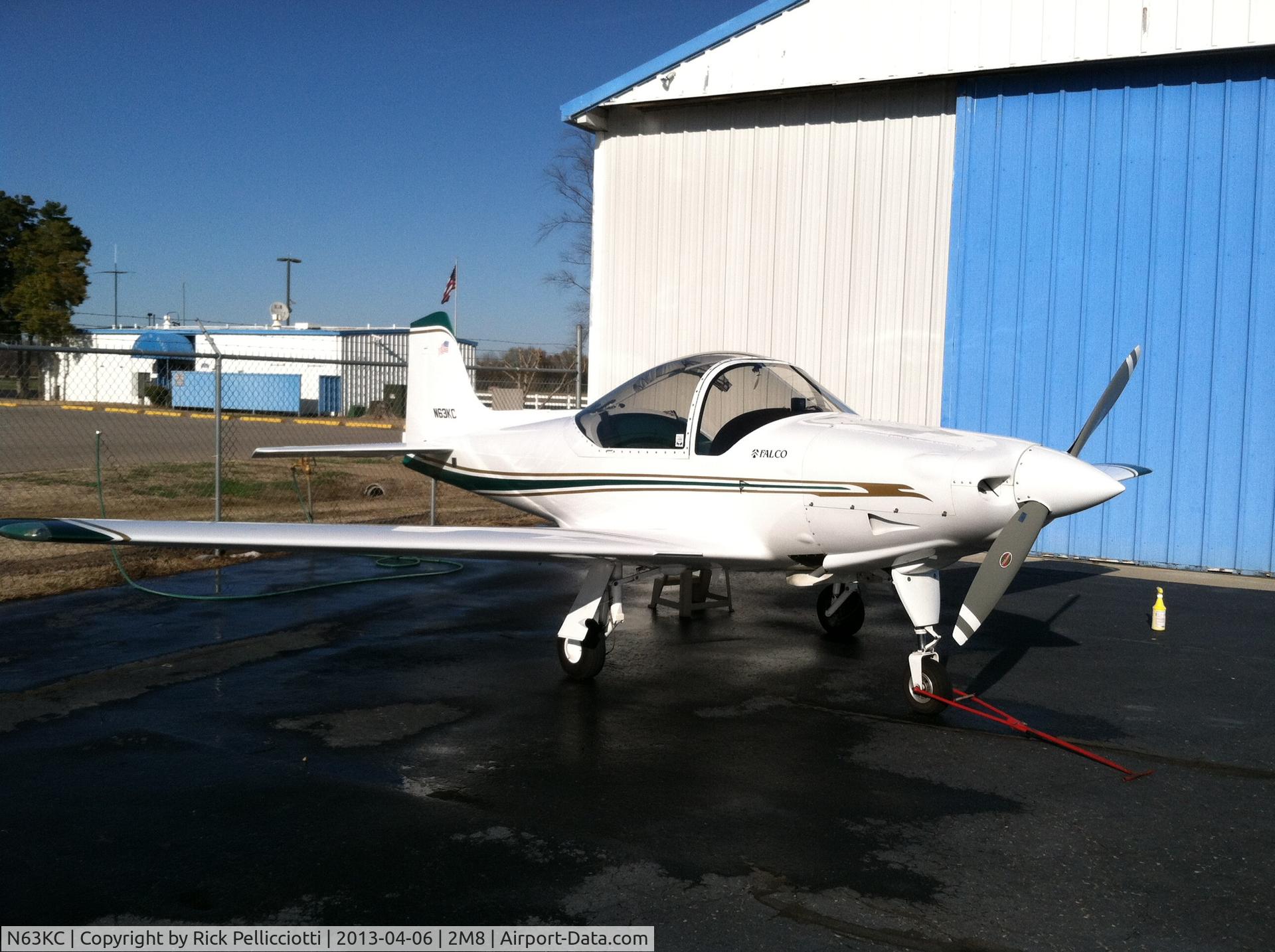 N63KC, 1993 Sequoia F-8L Falco C/N 1048, Falco N63KC at 2M8