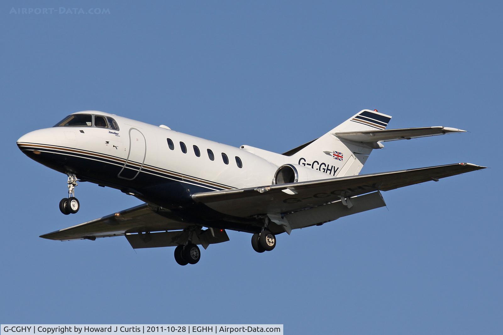 G-CGHY, 2000 Raytheon Hawker 800XP C/N 258477, Corporate.