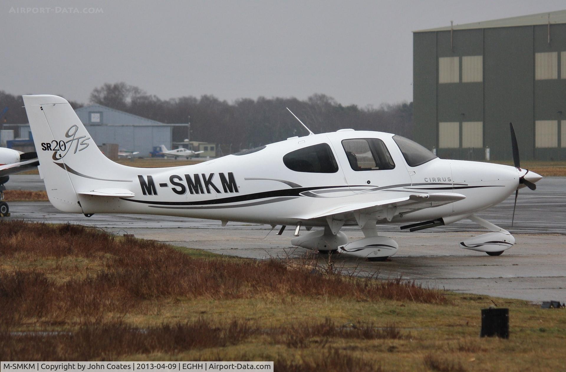 M-SMKM, 2006 Cirrus SR20 GTS C/N 1662, Parked at BHL