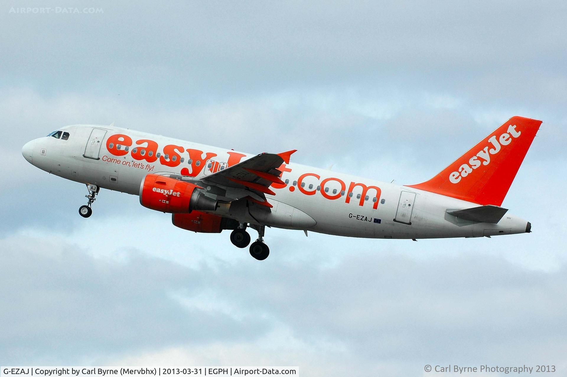 G-EZAJ, 2006 Airbus A319-111 C/N 2742, Taken from the Ingliston showground.