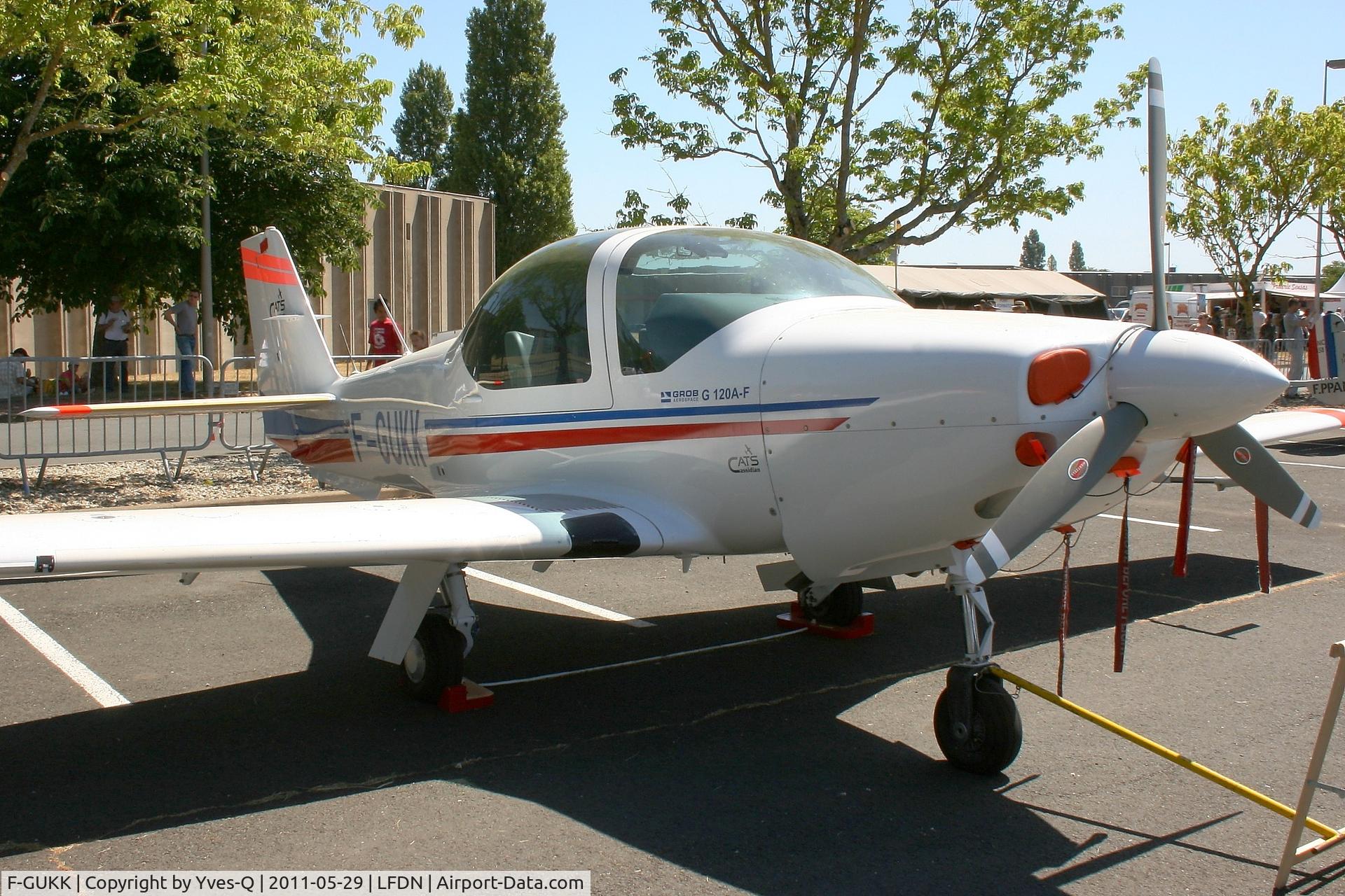 F-GUKK, Grob G-120A-F C/N 85045, Grob G-120A-F, Rochefort-St Agnant AB 721 (LFDN-RCO)