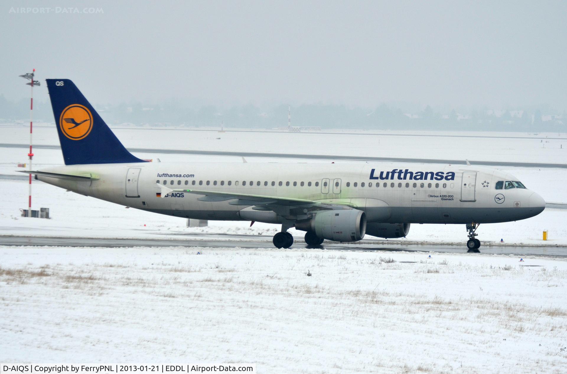 D-AIQS, 1993 Airbus A320-211 C/N 401, Lufthansa A320 in DUS  this winter.