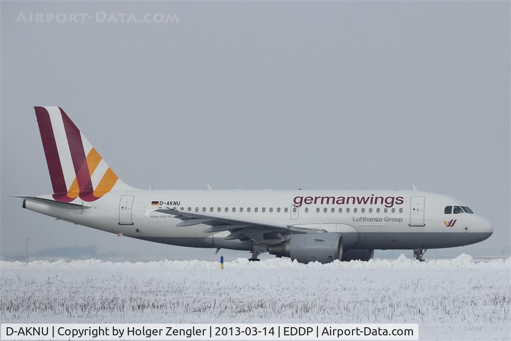 D-AKNU, 2005 Airbus A319-112 C/N 2628, Coming down A7 for take-off to STR....