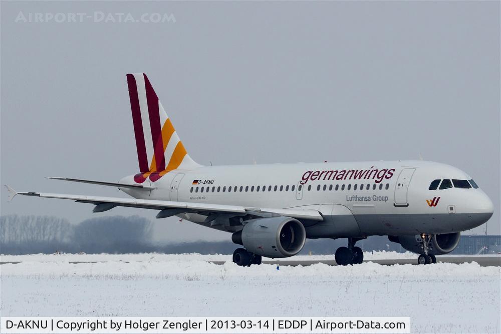 D-AKNU, 2005 Airbus A319-112 C/N 2628, Lining up via A8 ....