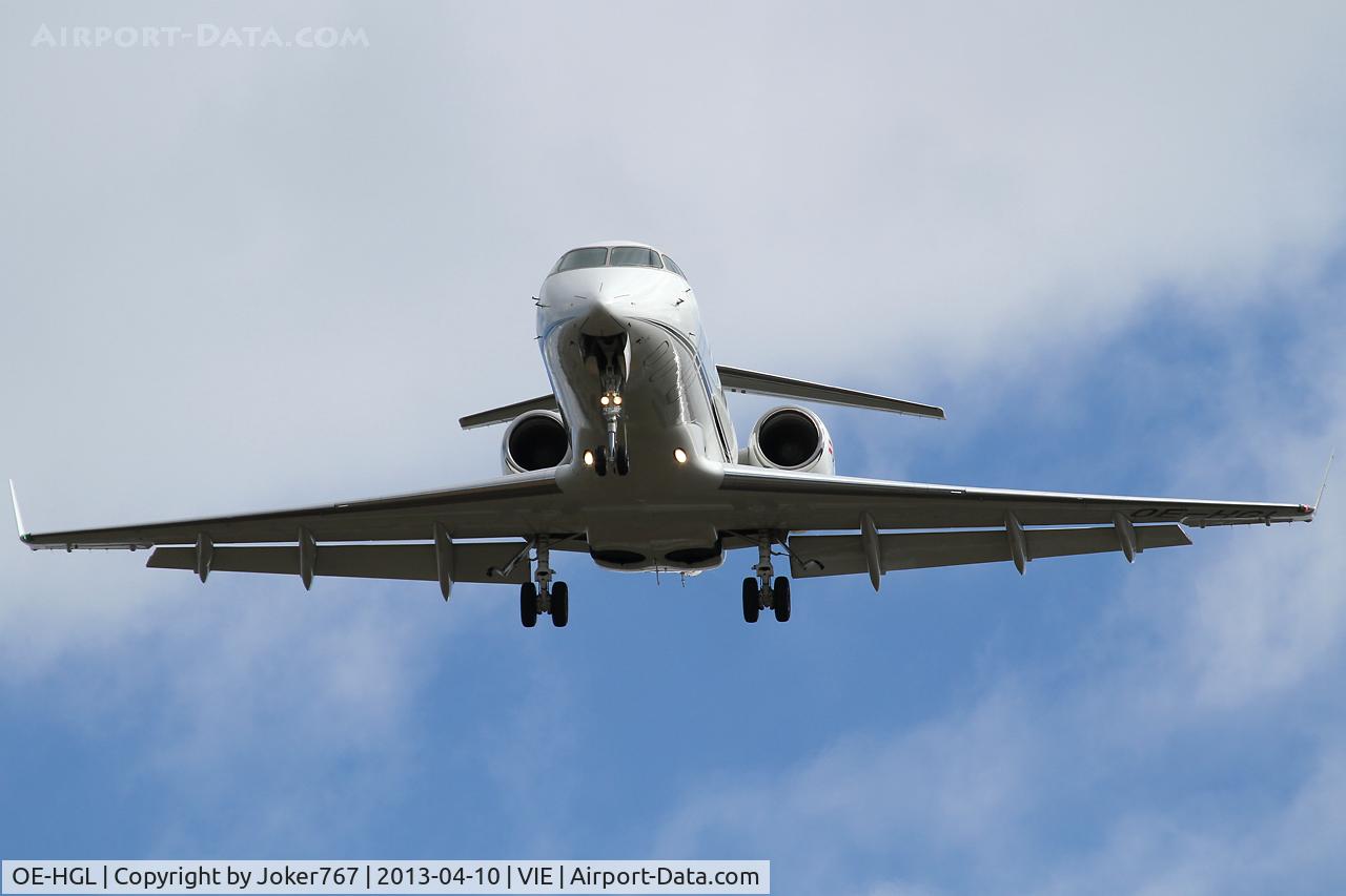 OE-HGL, 2011 Bombardier Challenger 300 (BD-100-1A10) C/N 20335, Glock