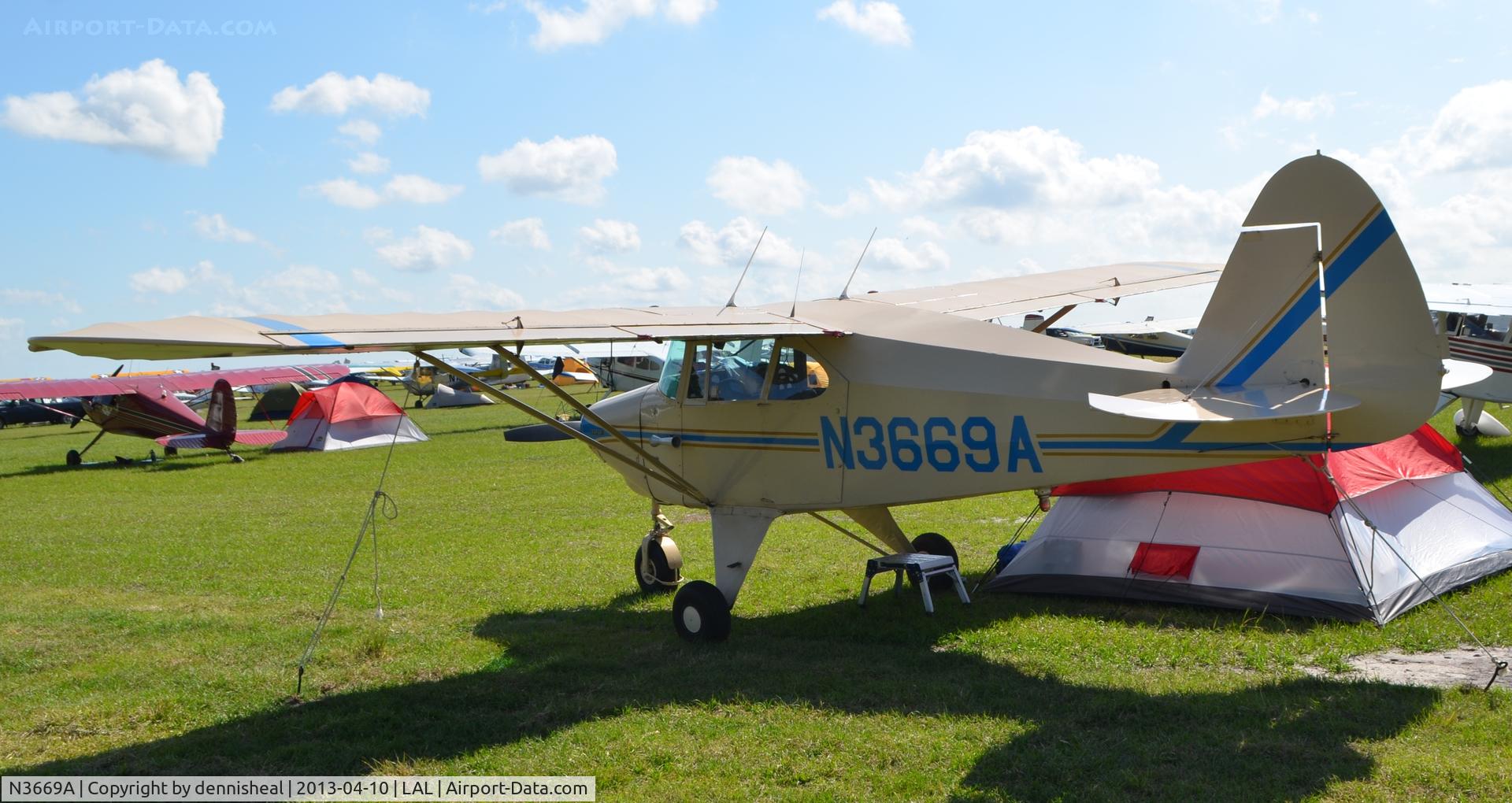 N3669A, 1953 Piper PA-22-135 Tri-Pacer C/N 22-1928, 1953 PIPER PA-22-135 AT SUN N FUN