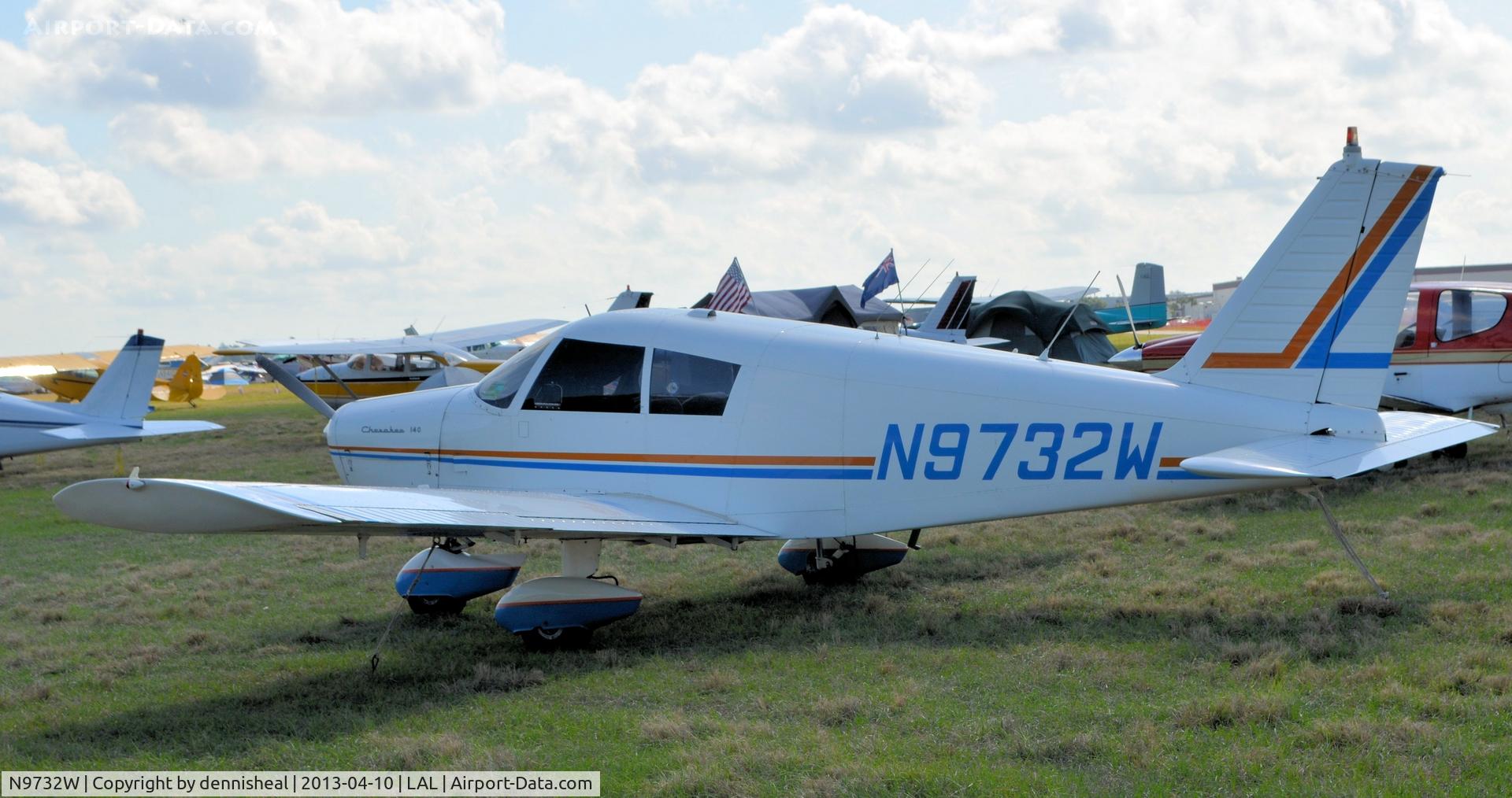 N9732W, 1967 Piper PA-28-140 C/N 28-23212, 1967 PIPER PA-28-140 AT SUN N FUN