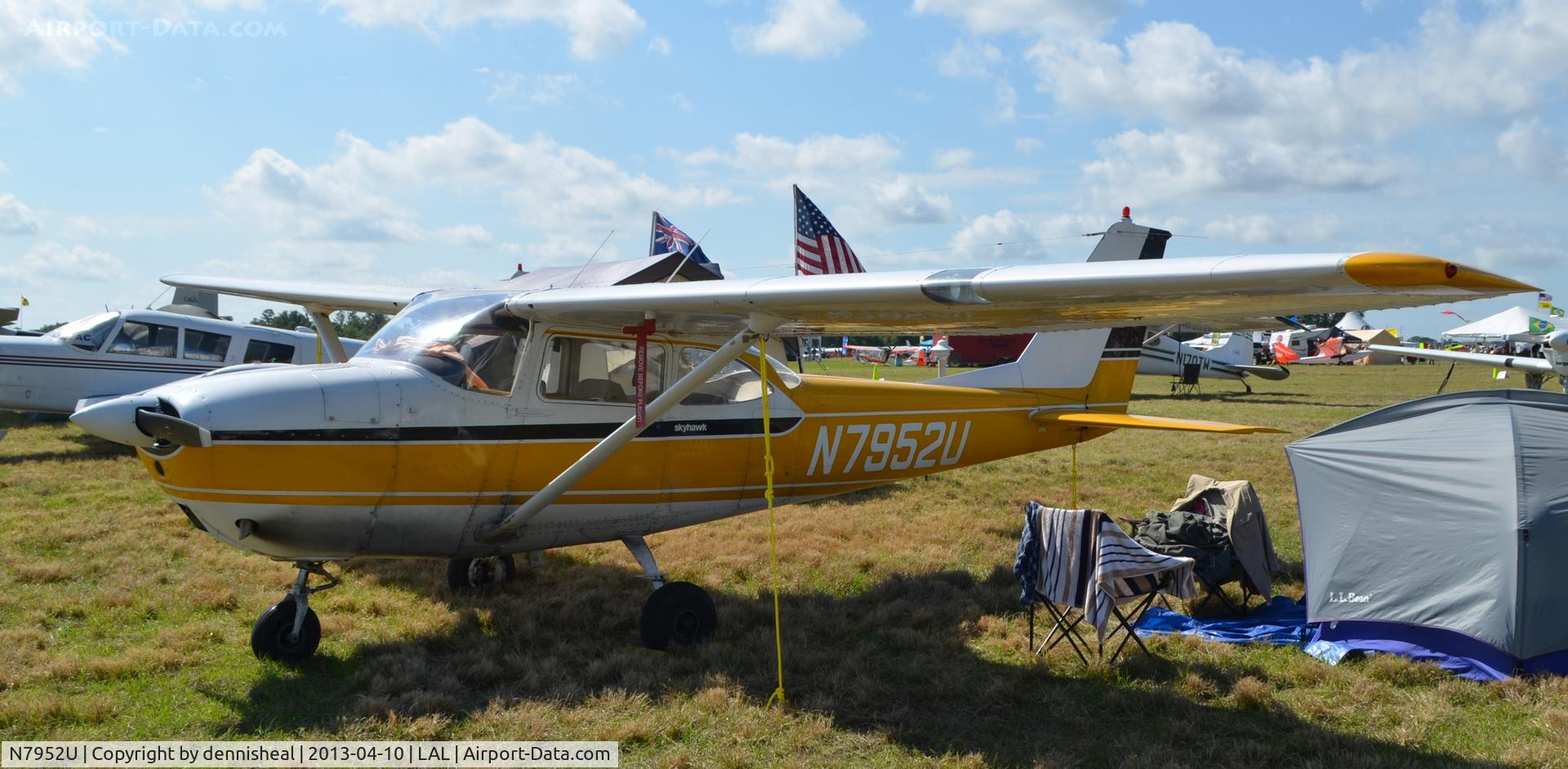 N7952U, 1964 Cessna 172F C/N 17251952, 1964 CESSNA 172F AT SUN N FUN