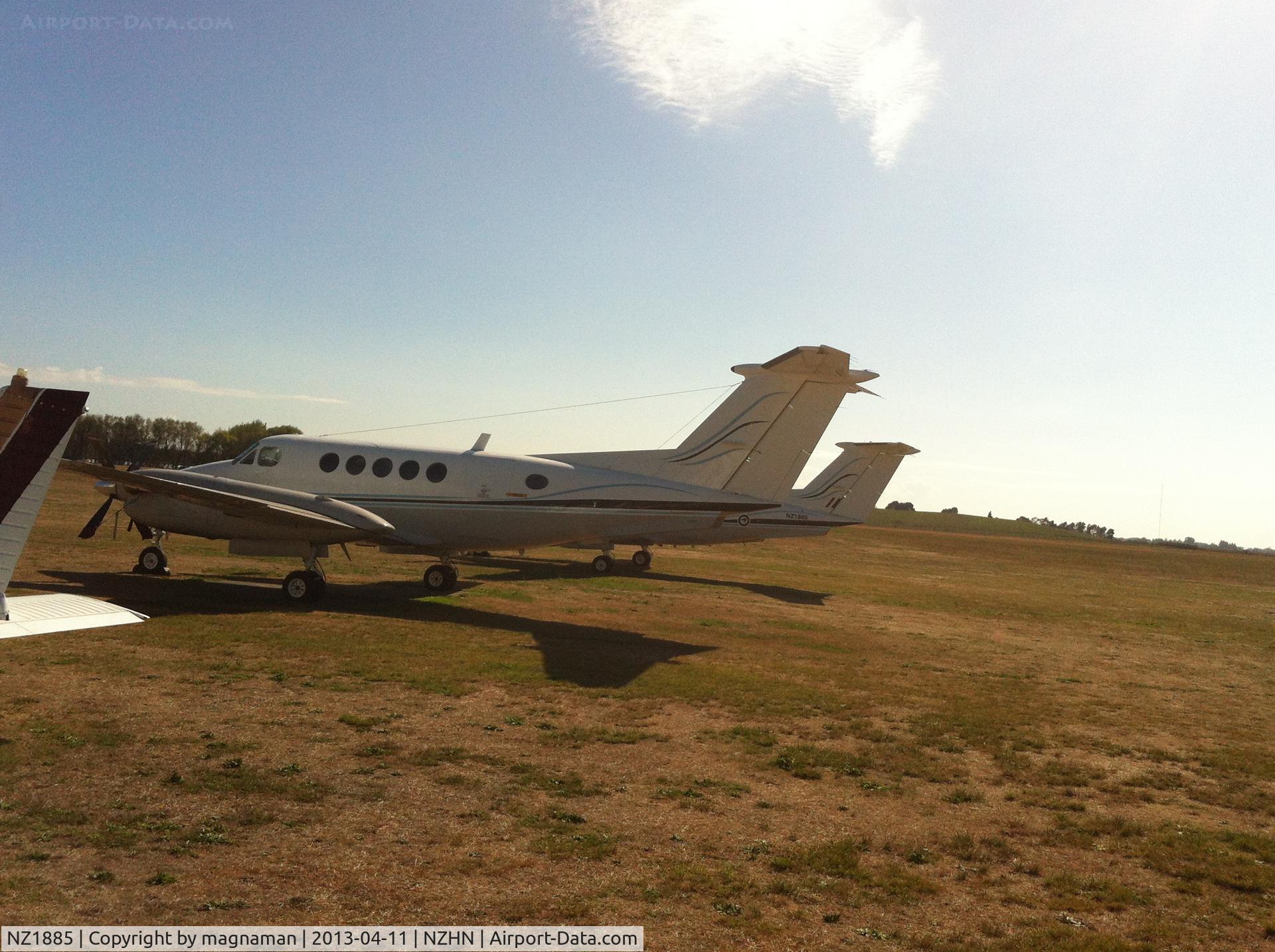 NZ1885, 1982 Beech B200 King Air C/N BB-968, In background with a rather annoyingly unidentifiable colleague in the foreground!