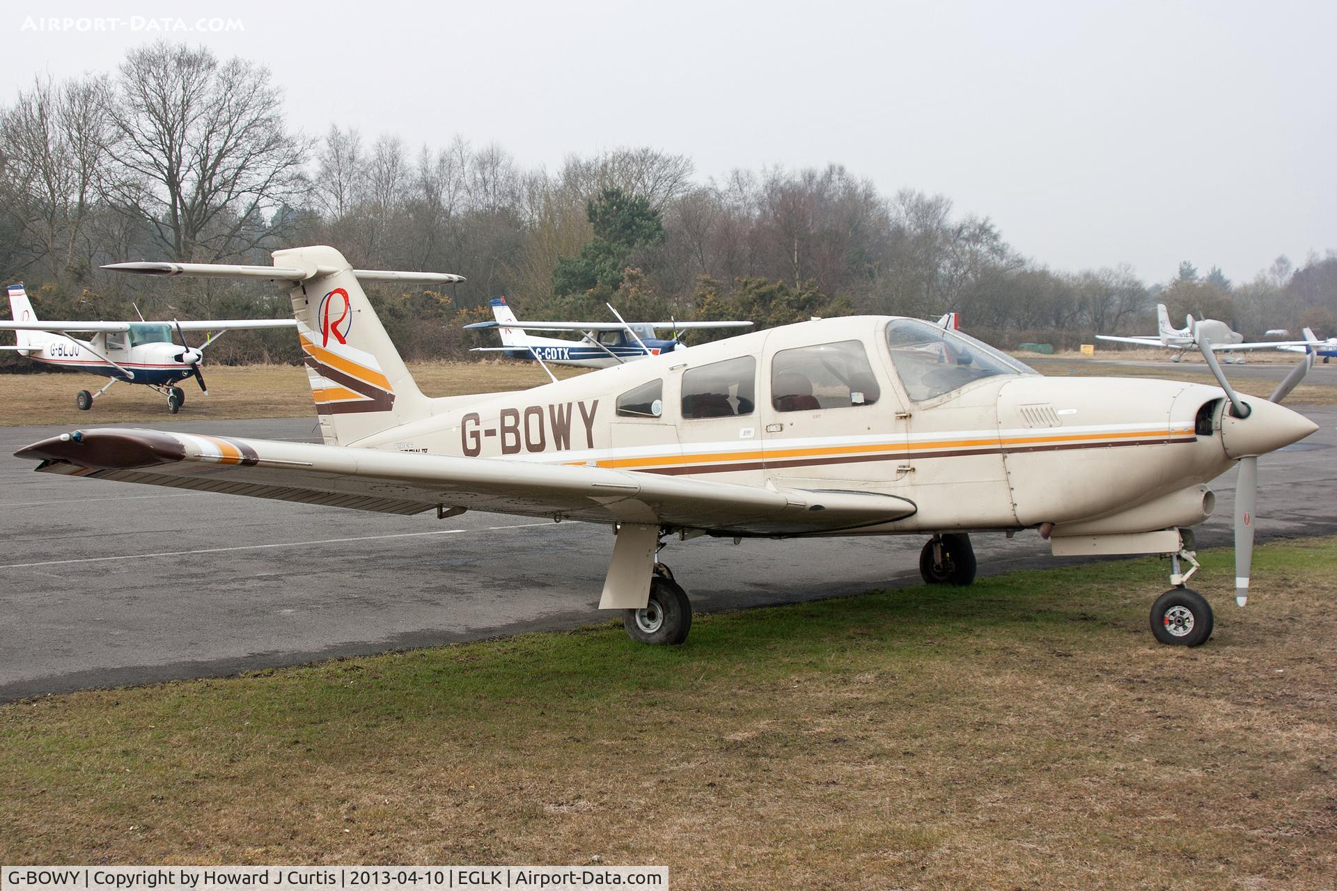 G-BOWY, 1981 Piper PA-28RT-201T Turbo Arrow IV Arrow IV C/N 28R-8131114, Privately owned.