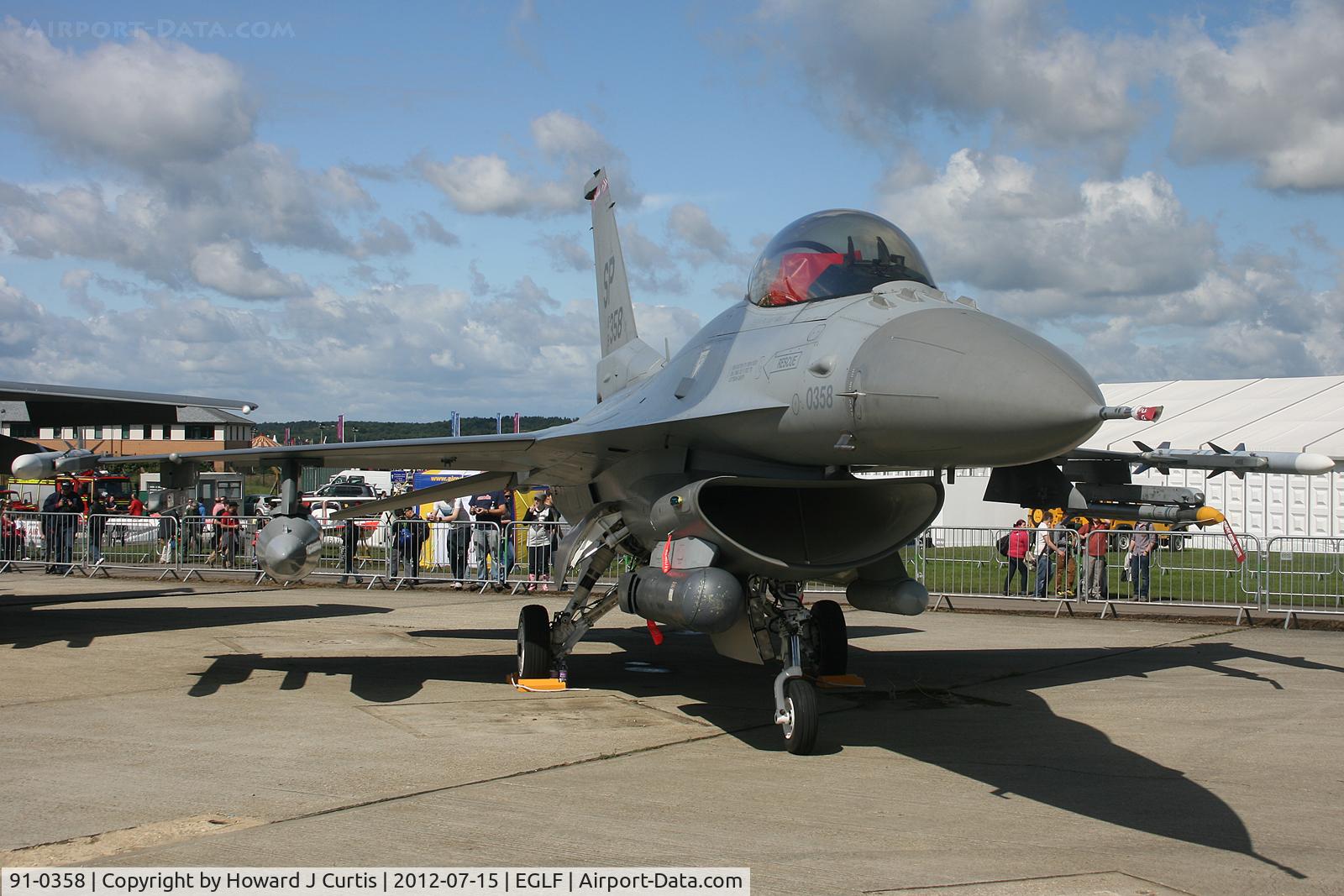91-0358, 1993 General Dynamics F-16CJ Fighting Falcon C/N CC-56, In the static display at the Farnborough Air Show. 480th FS/52 FW USAF.